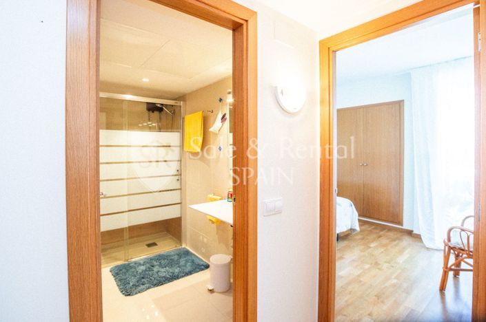 Image No.38-2 Bed Flat for sale