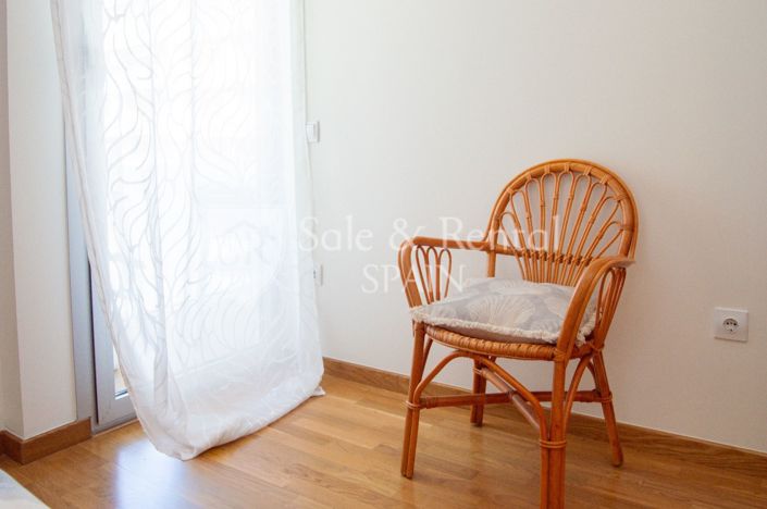 Image No.44-2 Bed Flat for sale