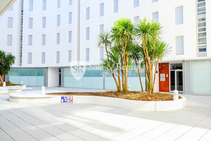 Image No.45-2 Bed Flat for sale