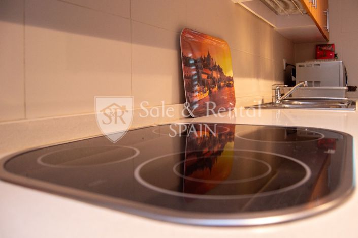 Image No.8-2 Bed Flat for sale