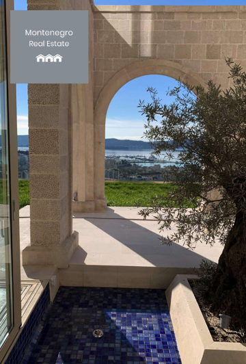 Image No.20-Maison / Villa de 7 chambres à vendre à Donja Lastva