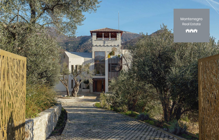 Image No.3-Maison / Villa de 7 chambres à vendre à Donja Lastva