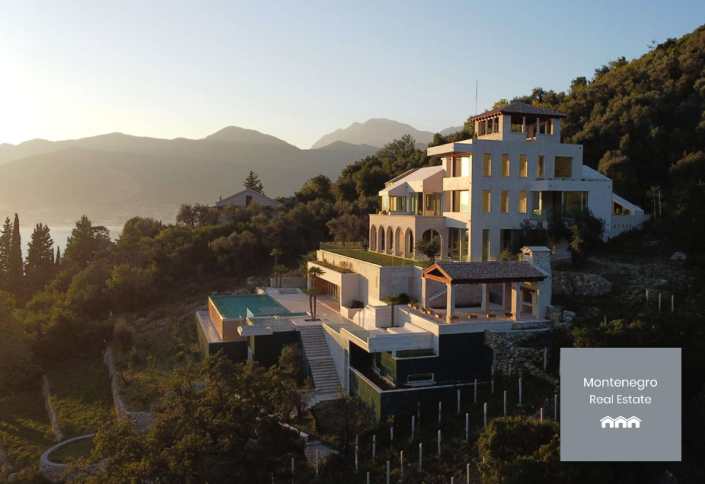 Image No.23-Maison / Villa de 7 chambres à vendre à Donja Lastva