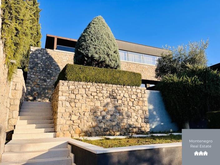 Image No.5-3 Bed Villa for sale