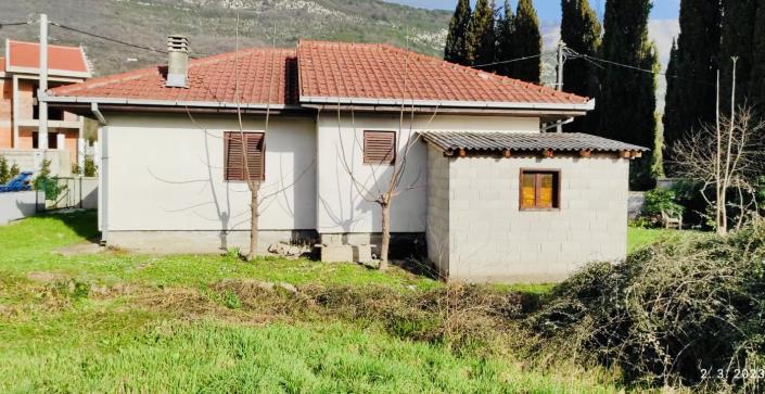 Image No.4-Maison de 2 chambres à vendre à Tivat