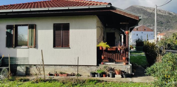 Image No.3-Maison de 2 chambres à vendre à Tivat