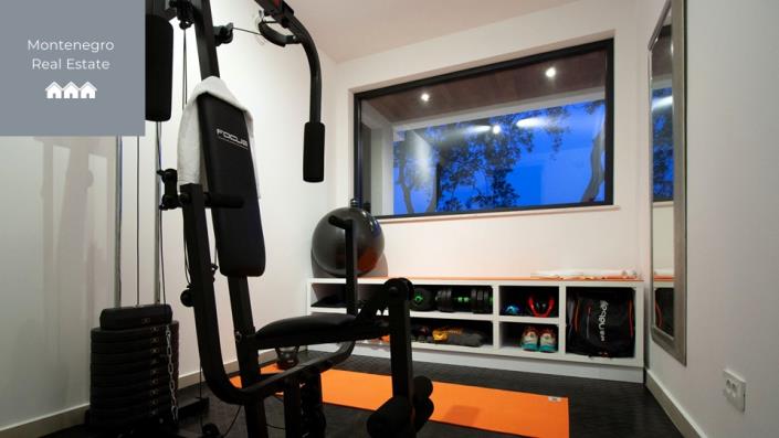 Image No.11-Villa de 4 chambres à vendre à Podi