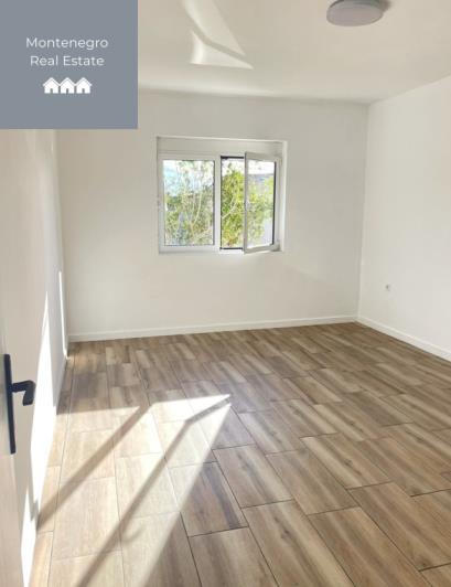 Image No.7-Villa de 4 chambres à vendre à Mrcevac