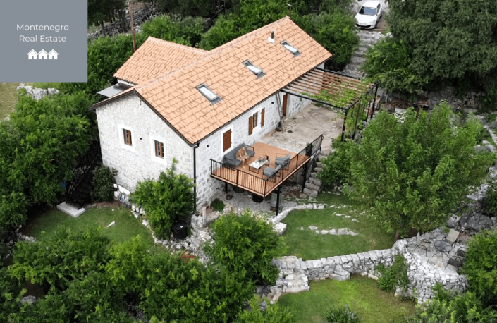 Image No.1-4 Bed House/Villa for sale