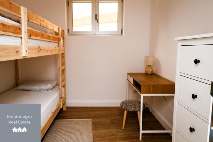 Image No.10-3 Bed Apartment for sale