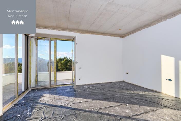 Image No.4-Appartement de 2 chambres à vendre à Mrcevac