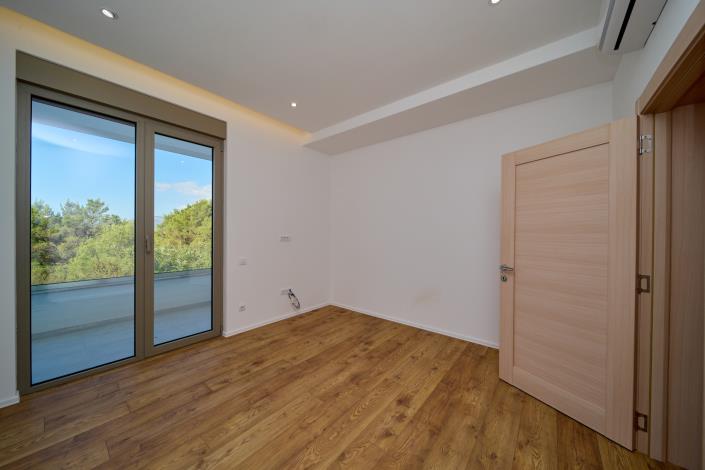 Image No.18-Appartement de 2 chambres à vendre à Mrcevac