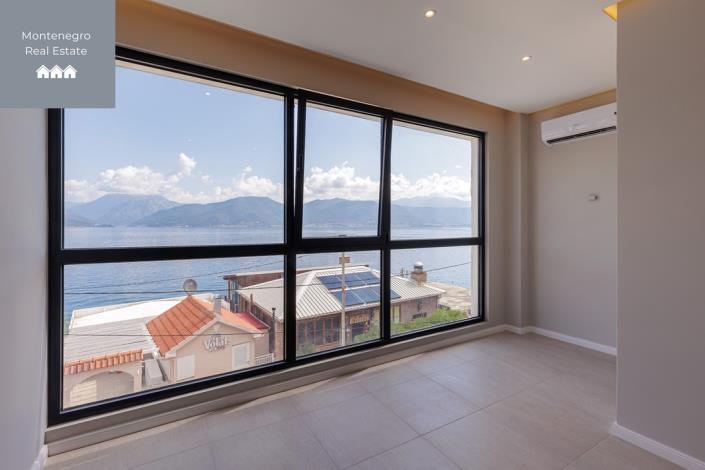 Image No.5-Villa de 2 chambres à vendre à Tivat