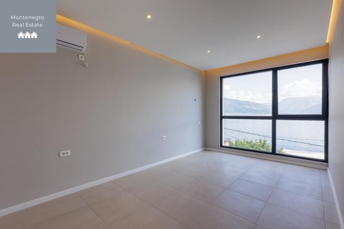 Image No.7-Villa de 2 chambres à vendre à Tivat