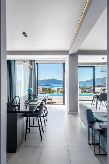 Image No.3-4 Bed Villa for sale