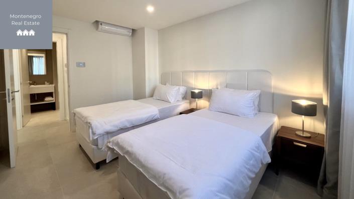 Image No.10-3 Bed Apartment for sale