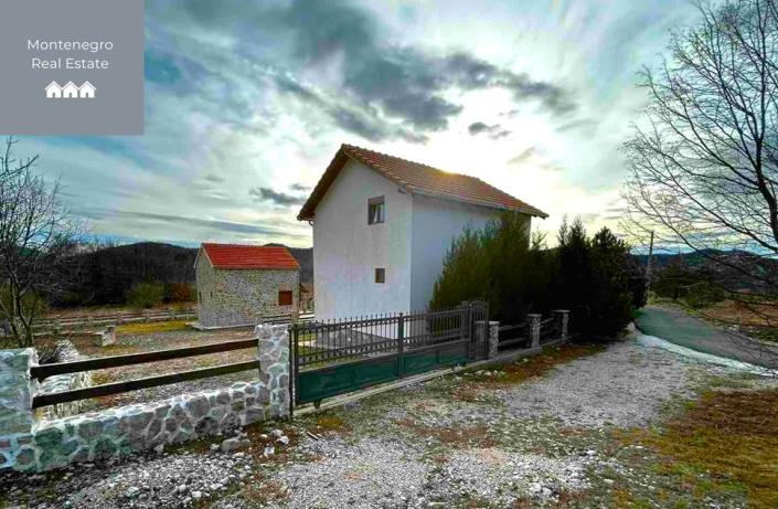 Image No.9-Maison de campagne de 1 chambre à vendre à Herceg Novi