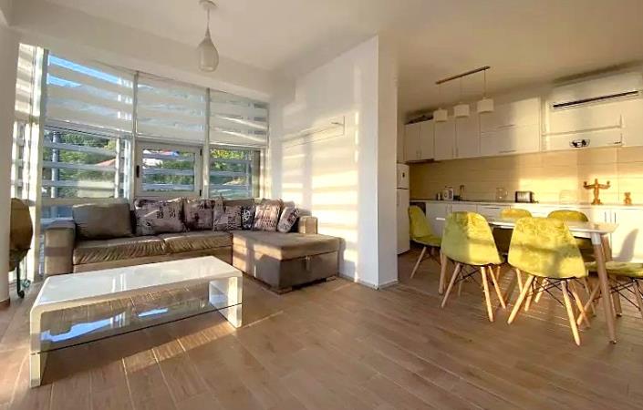 Image No.2-Appartement de 1 chambre à vendre à Kumbor