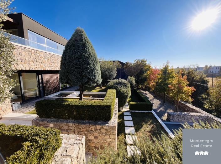 Image No.28-7 Bed Villa for sale