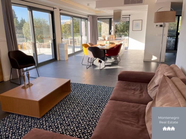 Image No.6-7 Bed Villa for sale