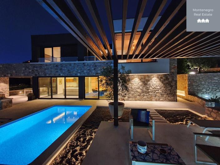 Image No.31-7 Bed Villa for sale