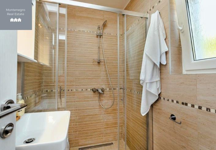 Image No.19-Un hôtel de 11 chambres à vendre à Bijela