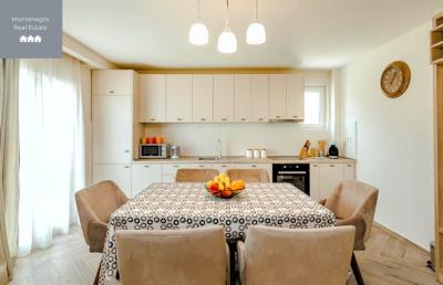 Dining-kitchen