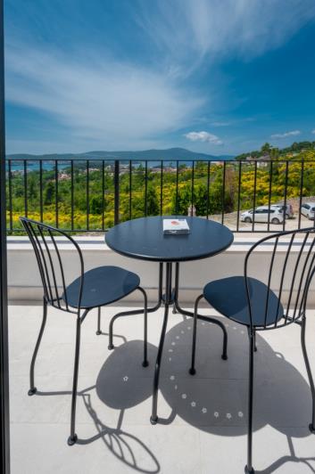 Image No.6-Villa de 4 chambres à vendre à Mrcevac