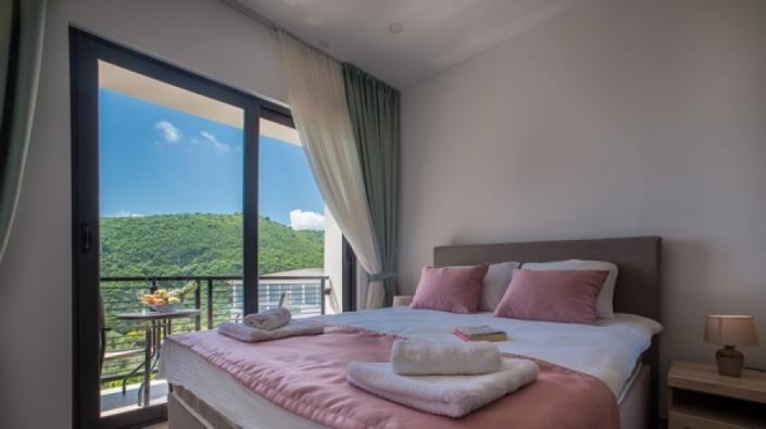 Image No.10-3 Bed Villa for sale