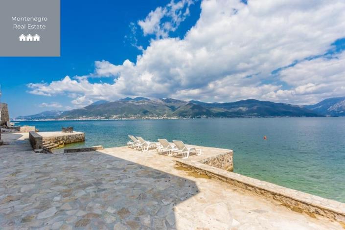 Image No.5-Villa de 5 chambres à vendre à Tivat