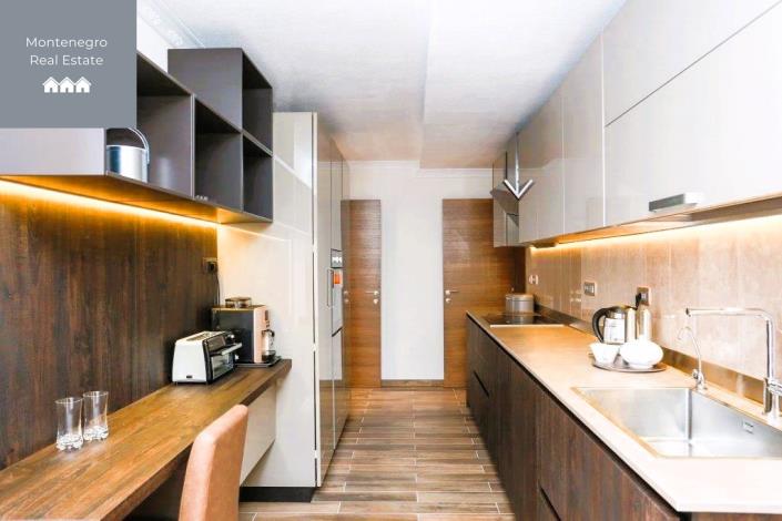 Image No.11-Villa de 5 chambres à vendre à Tivat