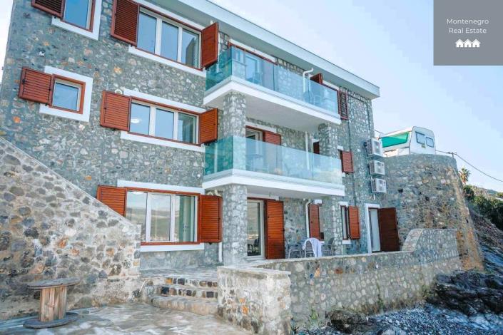 Image No.5-Villa de 4 chambres à vendre à Tivat