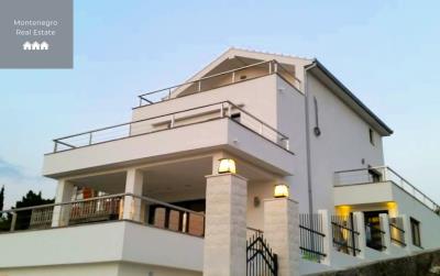 1 - Herceg Novi, Villa