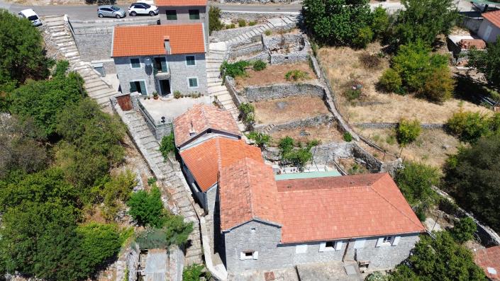 Image No.3-9 Bed House for sale