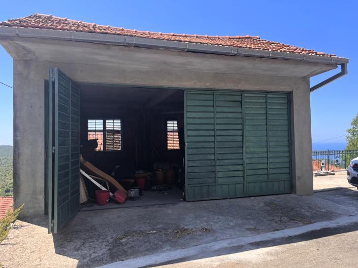 Image No.31-9 Bed House for sale