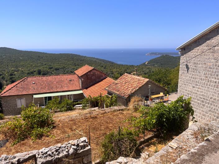 Image No.5-9 Bed House for sale