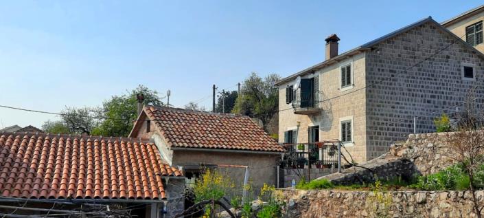 Image No.6-9 Bed House for sale