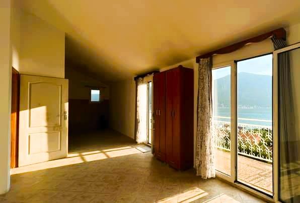 Image No.6-Appartement de 2 chambres à vendre à Dobrota