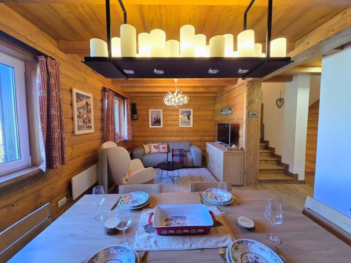 Image No.3-4 Bed Chalet for sale