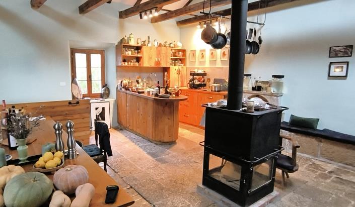 Image No.11-3 Bed Vineyard for sale