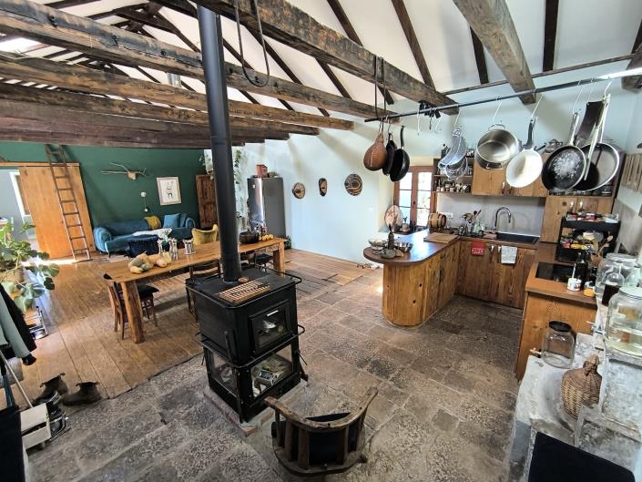 Image No.13-3 Bed Vineyard for sale