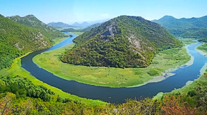 Image No.37-3 Bed Vineyard for sale