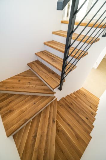 Image No.9-2 Bed Townhouse for sale