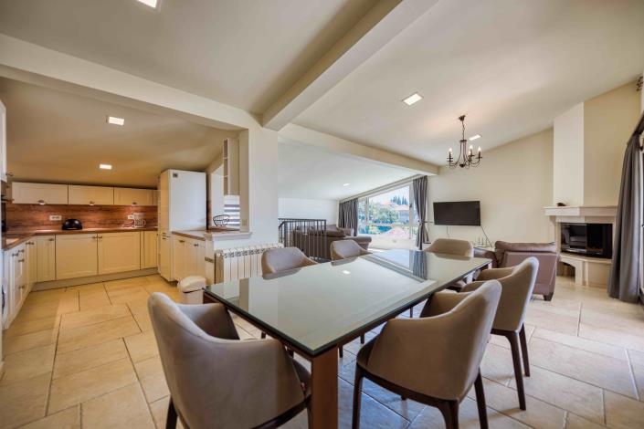 Image No.7-Villa de 9 chambres à vendre à Tivat