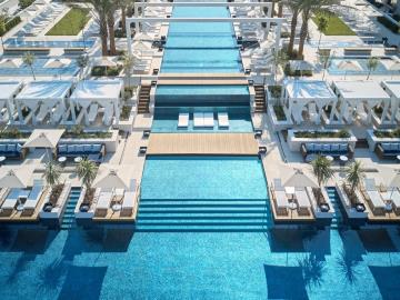 regent-porto-montenegro-pool-club