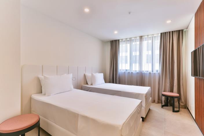 Image No.14-3 Bed Apartment for sale