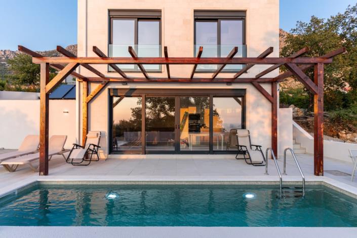 Image No.5-3 Bed Villa for sale