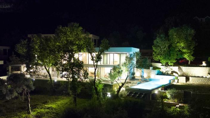 Image No.3-4 Bed Villa for sale