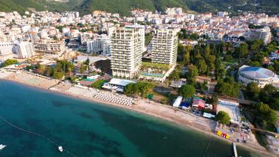 Riviera-Bay-02