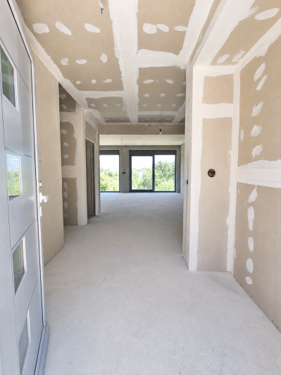 Image No.9-6 Bed House for sale